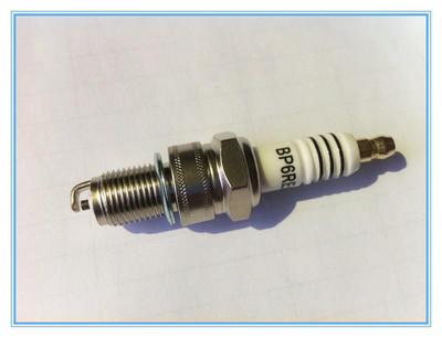 大头燃气火花塞BP6REY 性能解析与选购指南